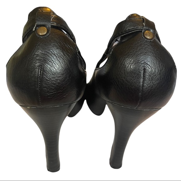 Madden girl black high heels with overlapping lines at toe for design, size 7.5 - Picture 5 of 5